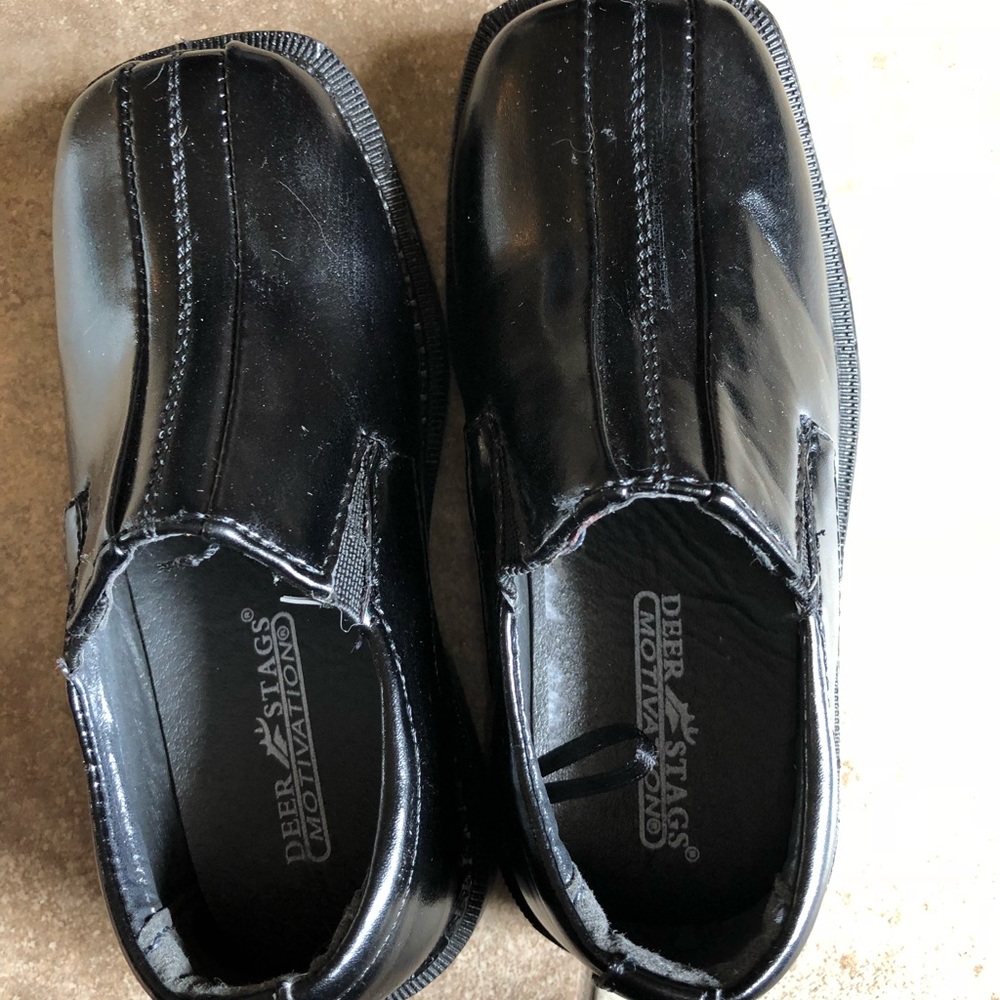 EUC Toddler dress shoes size 7